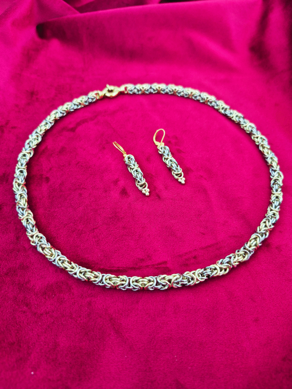 Kuningasketju Korusetti (14 K Kulta-Valkokulta)